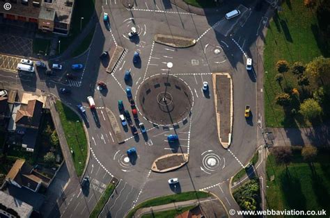 Enchanted Intersections: The Magic Behind Roundabouts